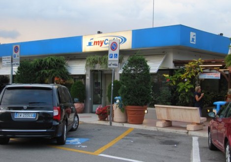 autobar-area-di-servizio